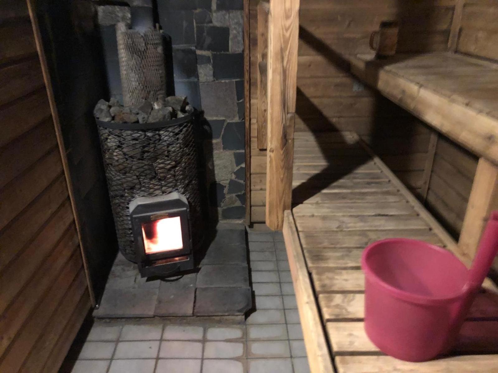 Jaemsaen Gasthaus Esterno foto